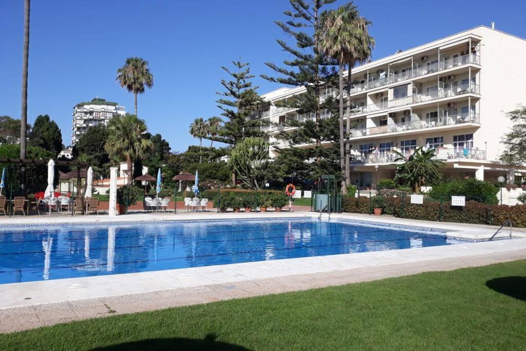 Carihuela Palace Torremolinos Luaran gambar