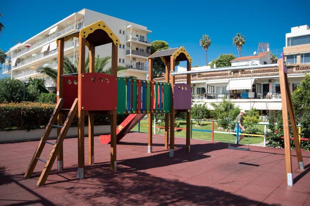 Carihuela Palace Torremolinos Luaran gambar