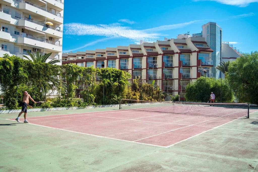 Carihuela Palace Torremolinos Luaran gambar